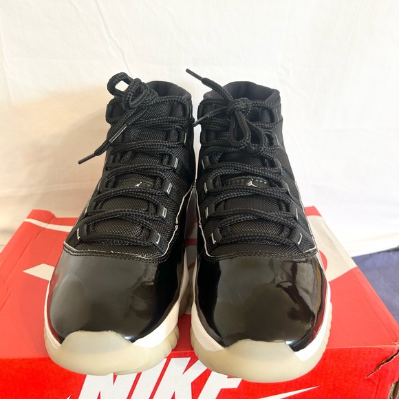 Jordan 11 Retro Jubilee size 10.5 CT8012-011 2020 PRE-OWNED - Picture 8 of 9
